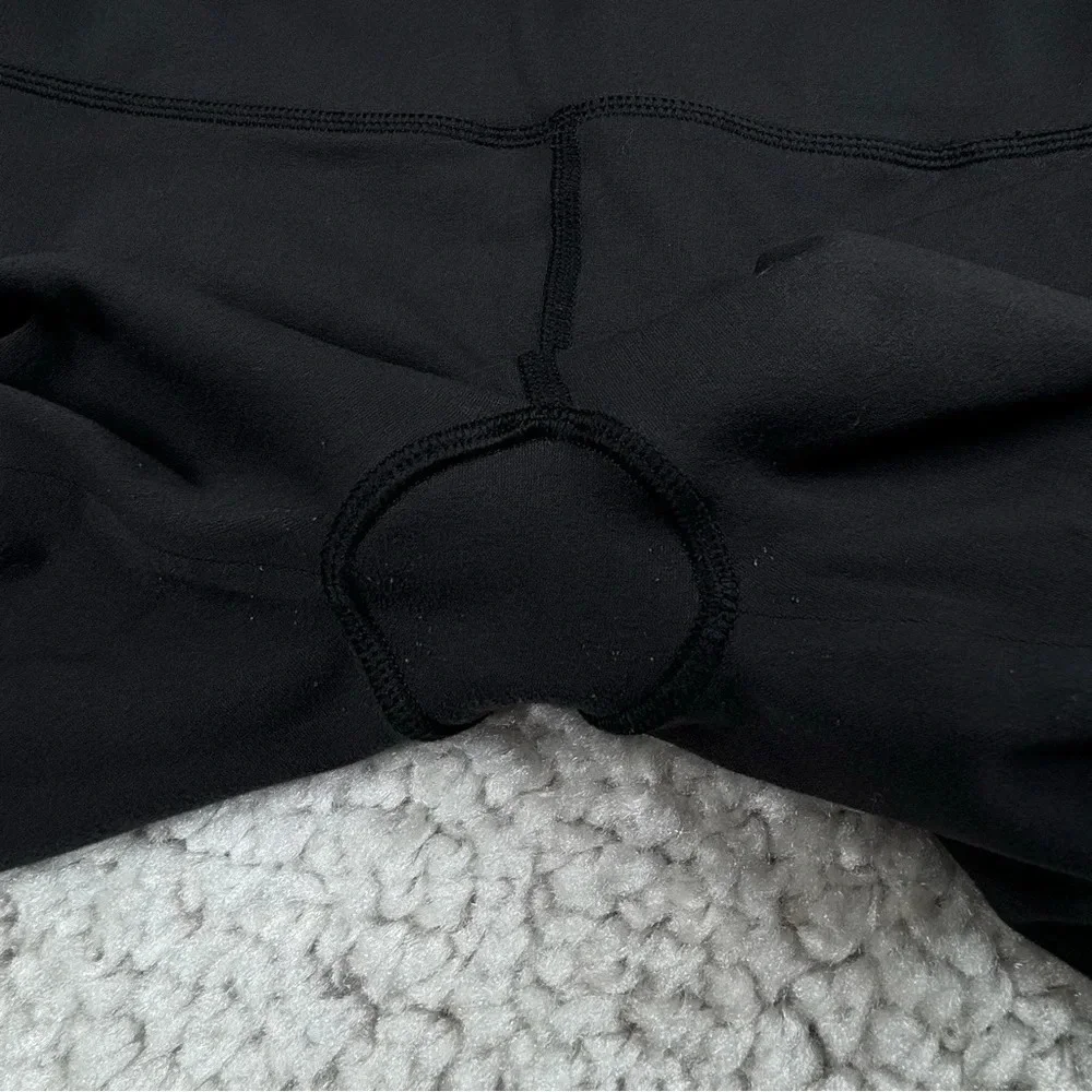 Lululemon Reveal Crop in Black. Mesh Sides. Size 12 or XL